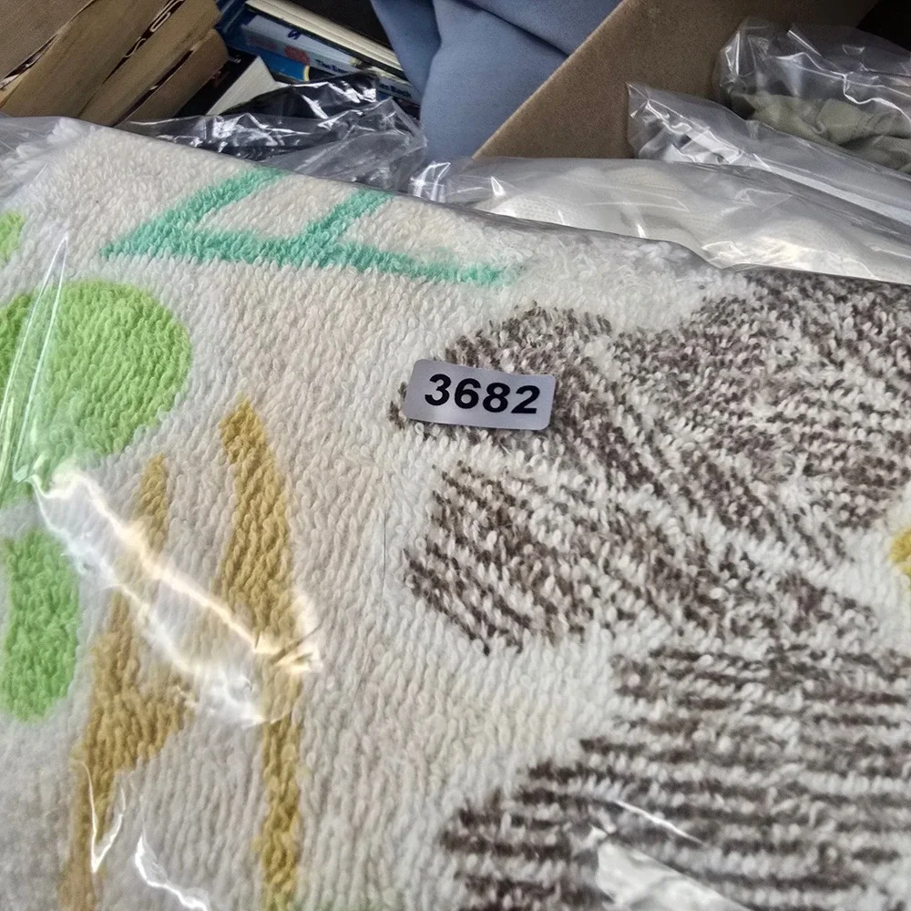 Vintage Floral Terry Cloth Beach Towel Fringe Edge Green Yellow Brown 46x37